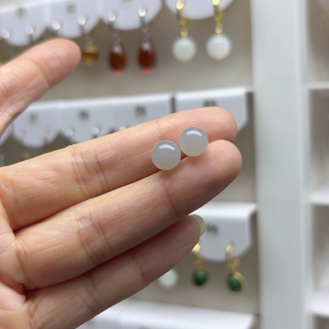 和田玉银S925镶嵌耳饰8m m