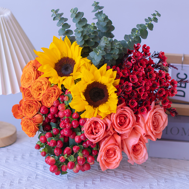 【基地优选】粉玫瑰+多头玫瑰+向日葵+腊梅+红豆+腊梅+配草云南直发