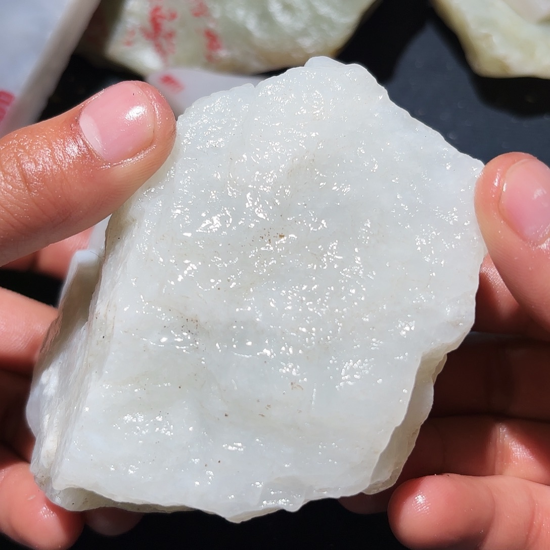 和田玉未镶嵌珠宝奇石