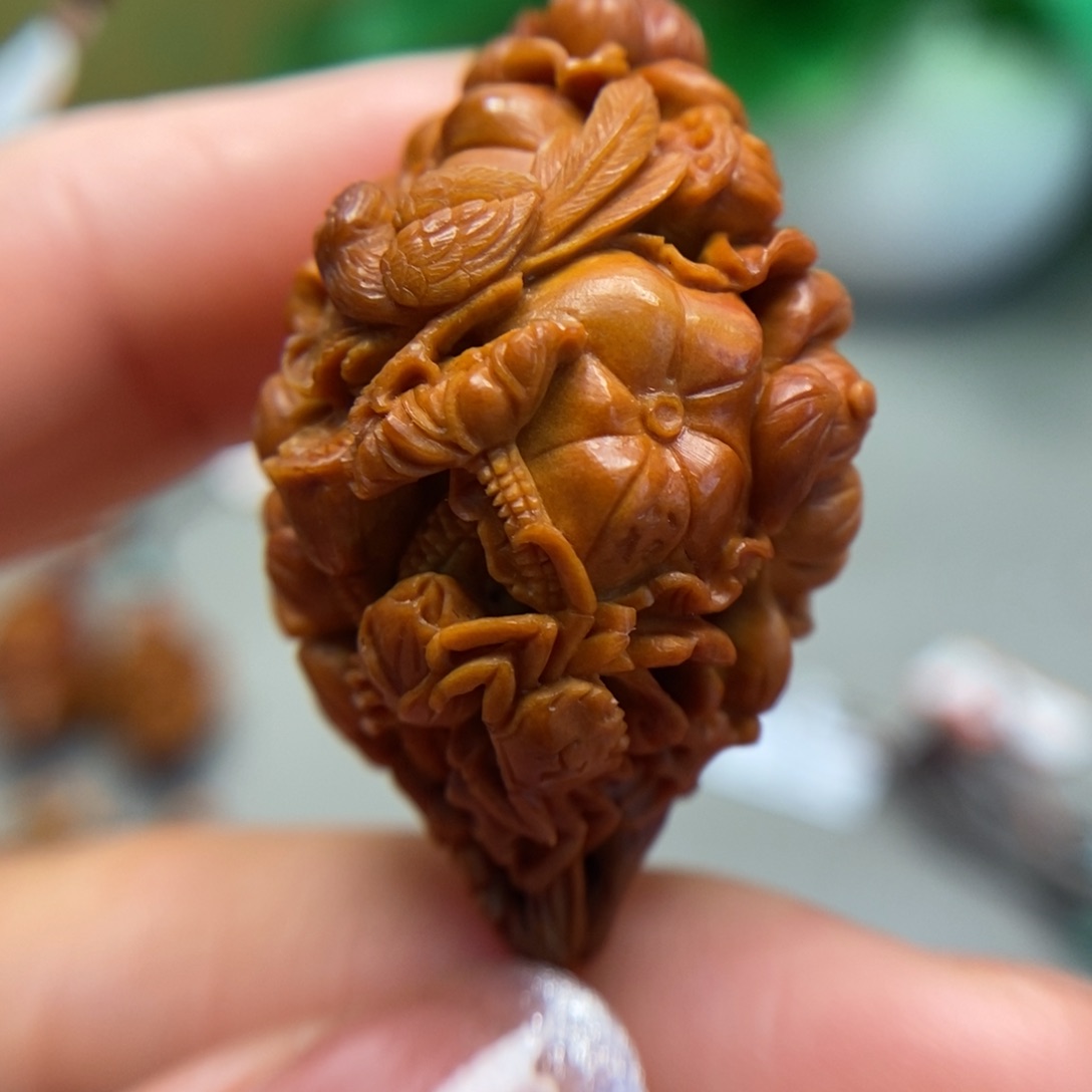 橄榄核吊坠荷趣单子