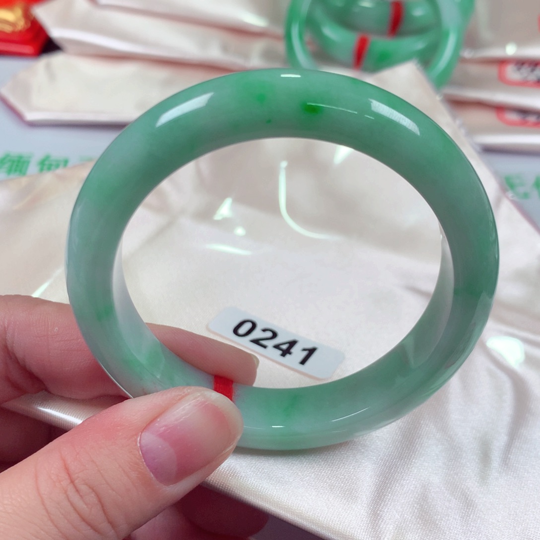 翡翠手镯未镶嵌53➕ 0241