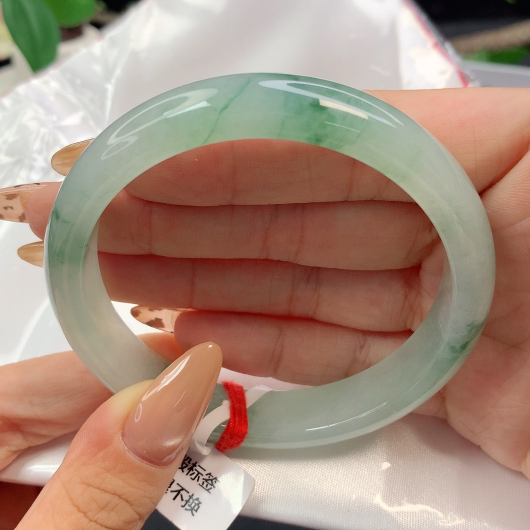 未镶嵌手镯翡翠18