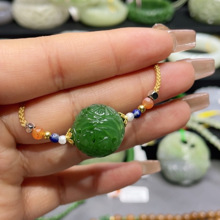 和田玉吊坠未镶嵌