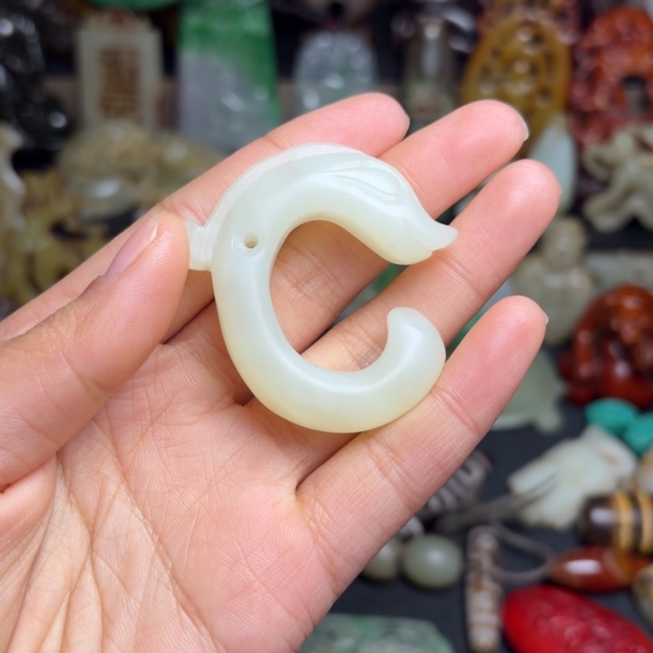 和田玉（糖玉）未镶嵌挂件