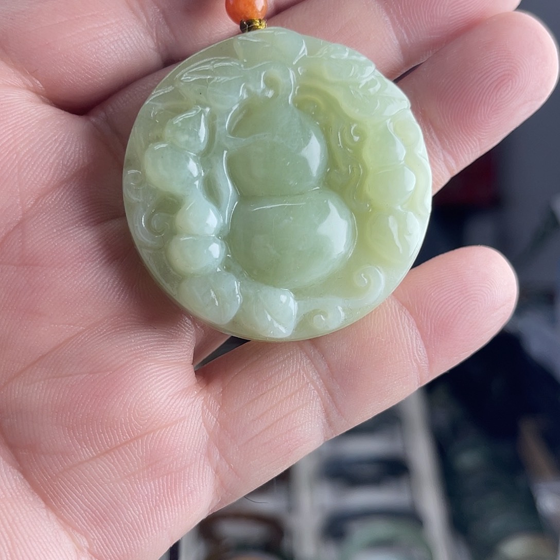 未镶嵌蛇纹石玉手串挂件