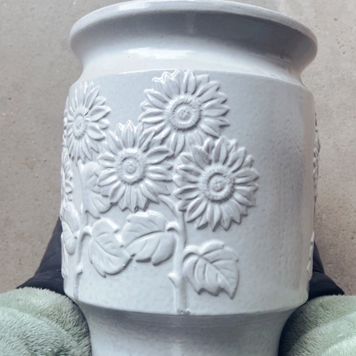 紫砂花盆高约31口约21白色