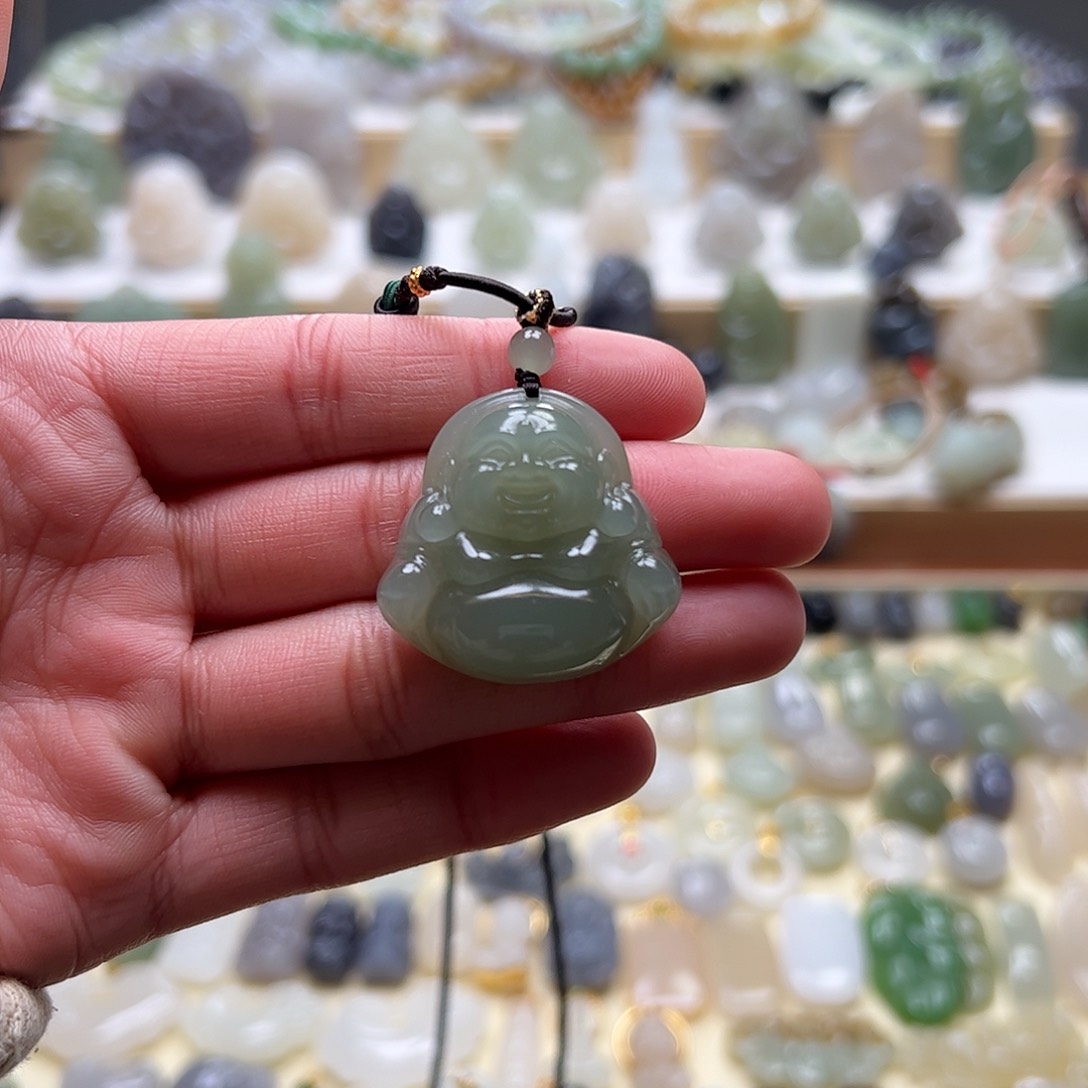 和田玉吊坠(赠链)未镶嵌