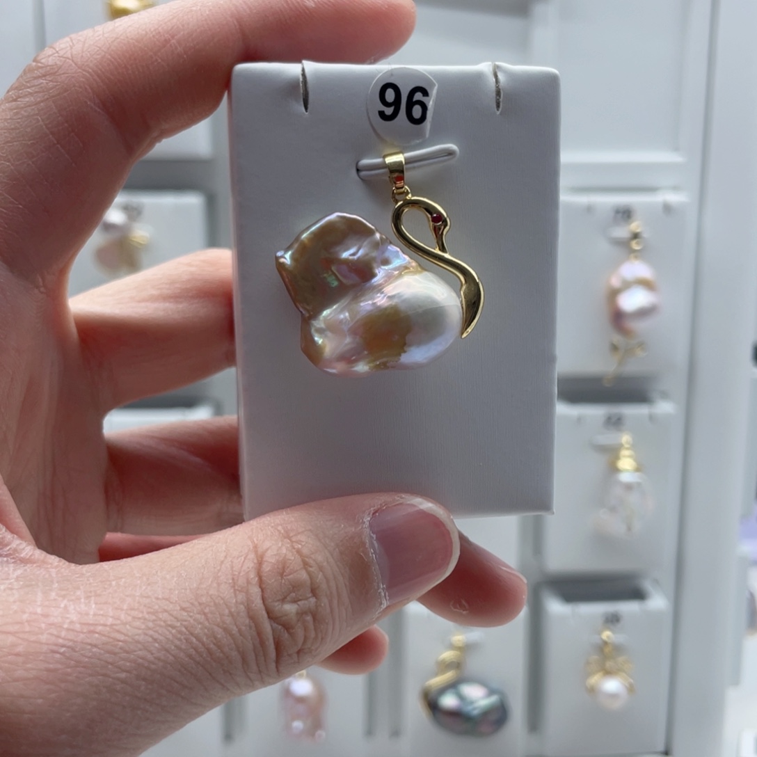 淡水珍珠合金颈饰