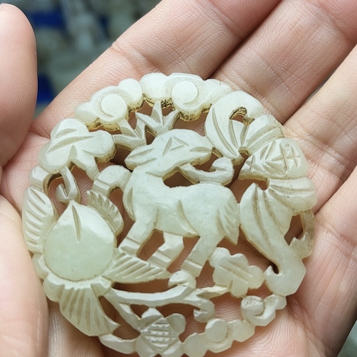 和田玉（青白玉）未镶嵌颈饰