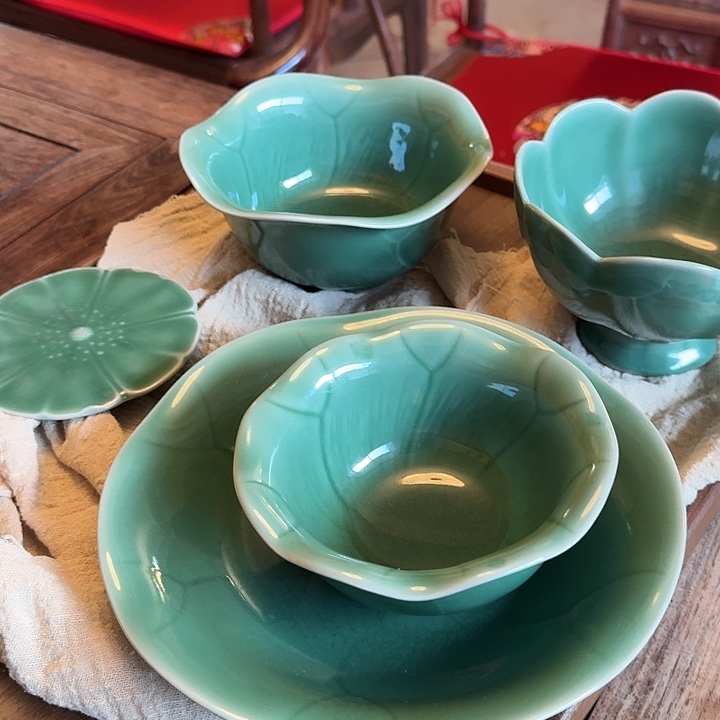 青瓷哈哈哈哈哈哈哈哈哈哈哈哈