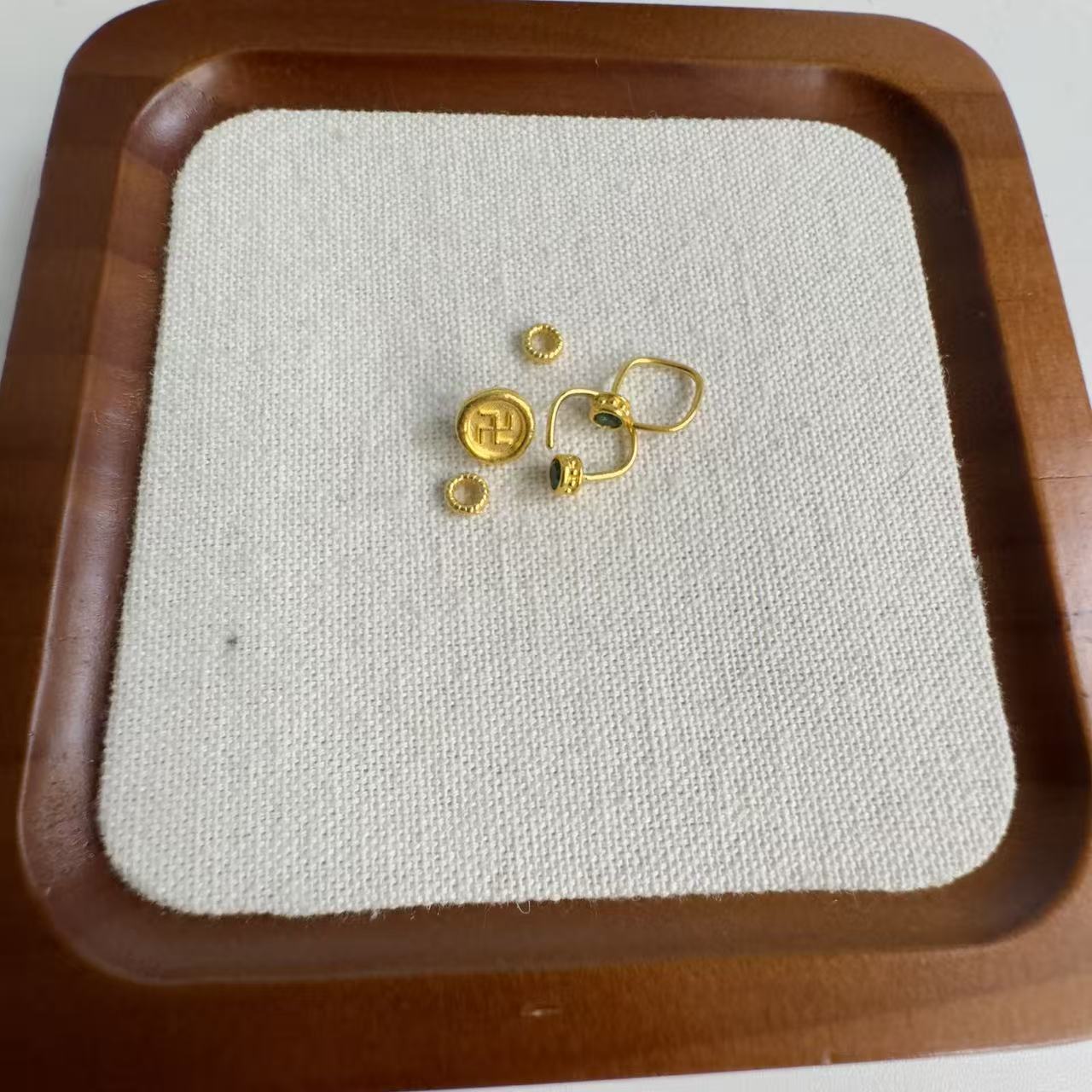 足金999 古法工艺耳钉盘缠扣头