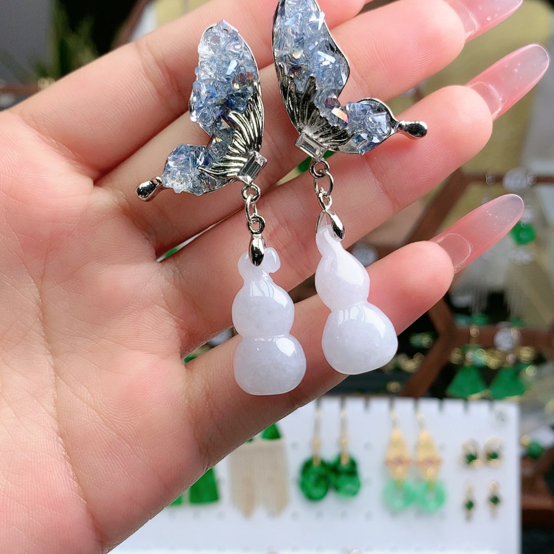 翡翠耳饰未镶嵌耳饰