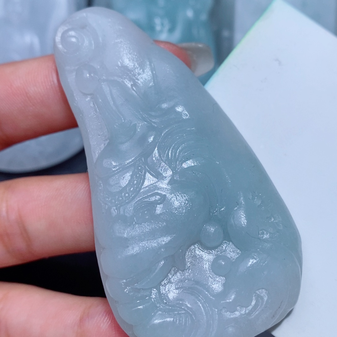 定制翡翠吊坠未镶嵌