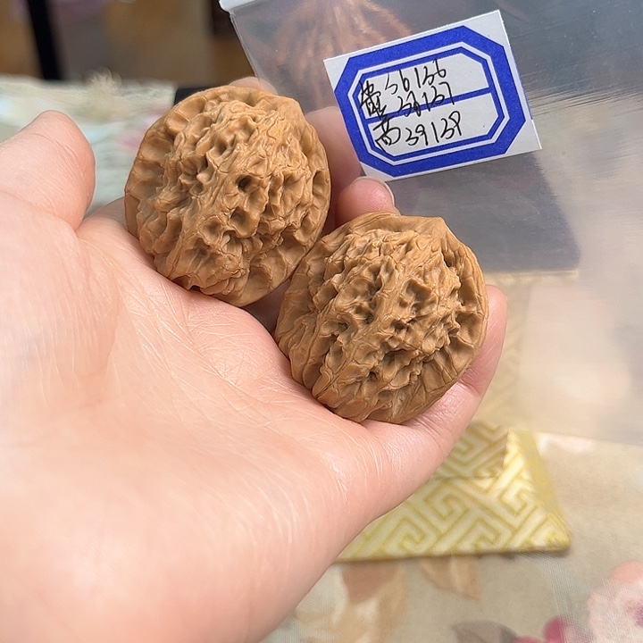 文玩核桃把件非嫁接马老四