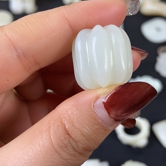 和田玉（糖玉）未镶嵌挂件