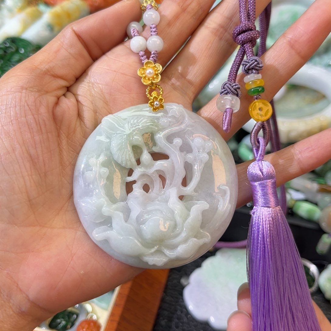 翡翠颈饰未镶嵌待编款