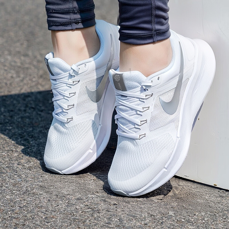 NIKE耐克运动鞋女人生跑鞋RUN SWIFT 3网面透气缓震跑步鞋 DR2698