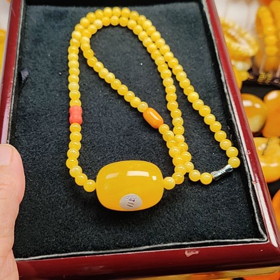 蜜蜡吊坠(赠链)未镶嵌