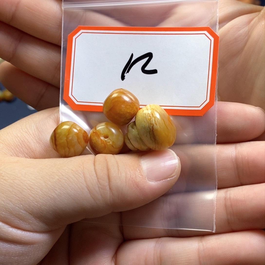 【闪购商品】蛇纹石玉配珠未镶嵌时**…