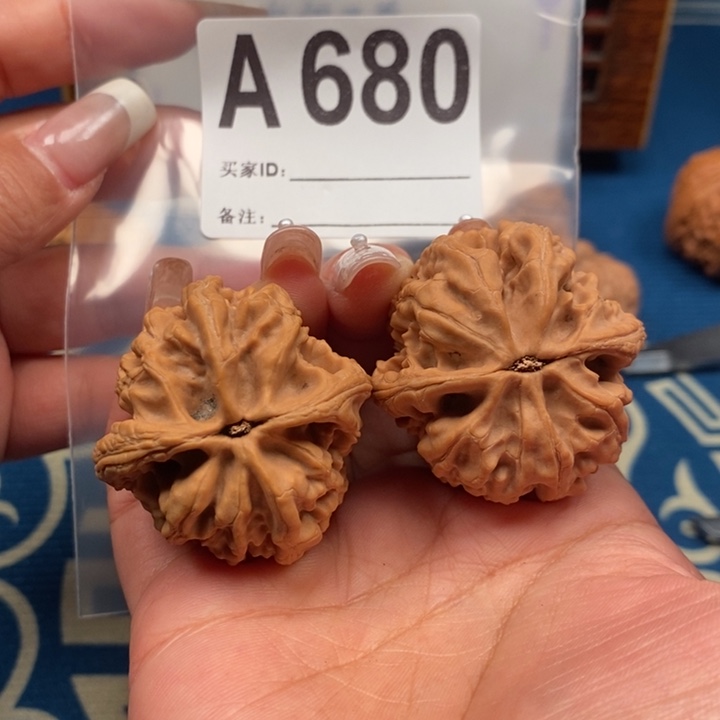 文玩核桃吊坠全品大沽石40-40A680