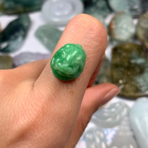 翡翠颈饰未镶嵌翡翠