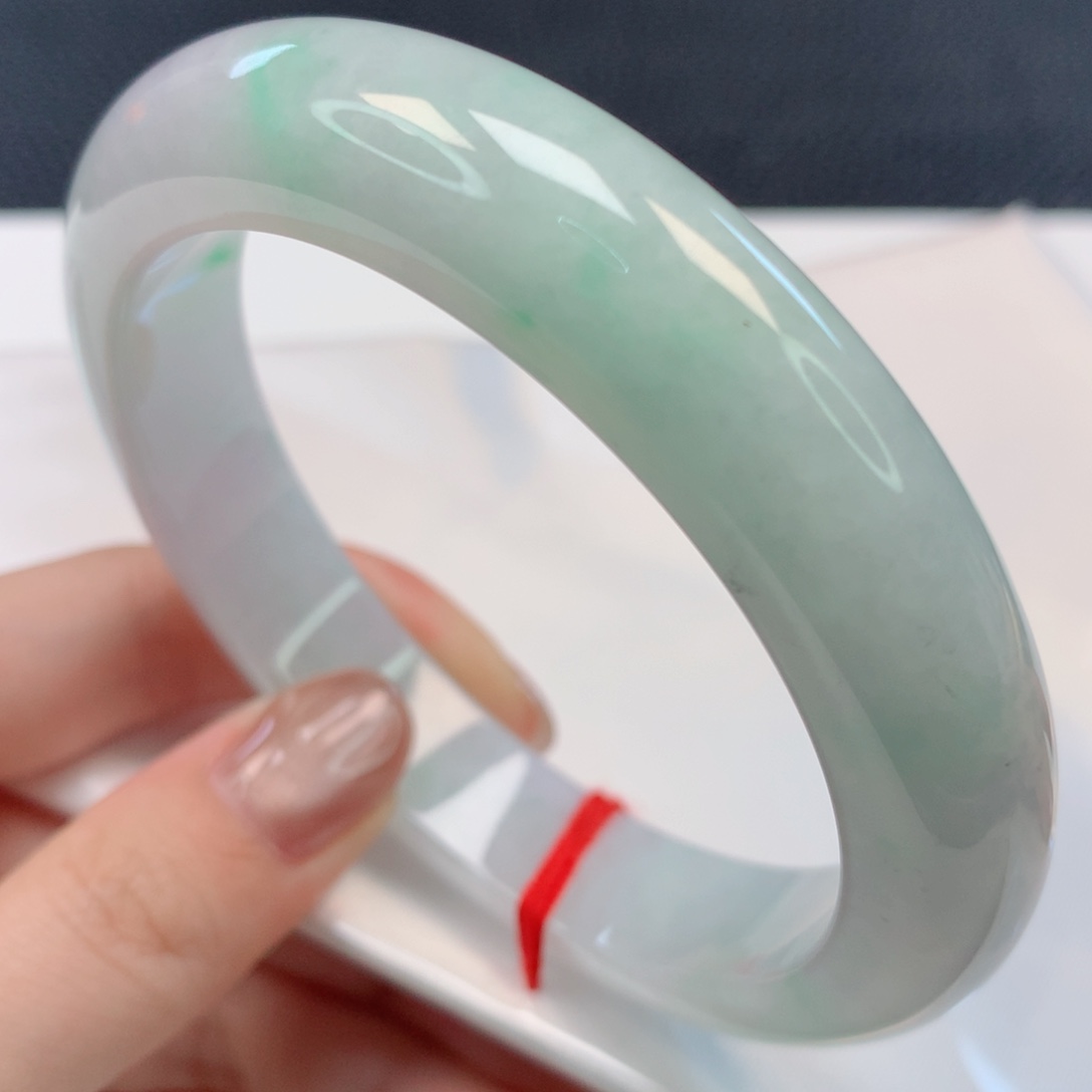 【闪购商品】翡翠手镯未镶嵌62圈