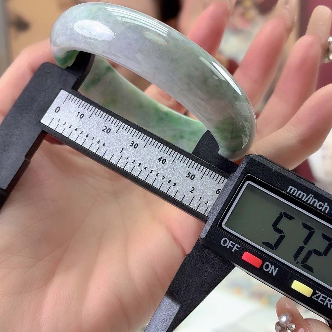 翡翠未镶嵌手镯翡翠