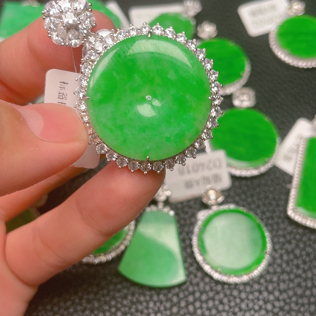 【闪购商品】翡翠吊坠(不含链)银S925镶嵌