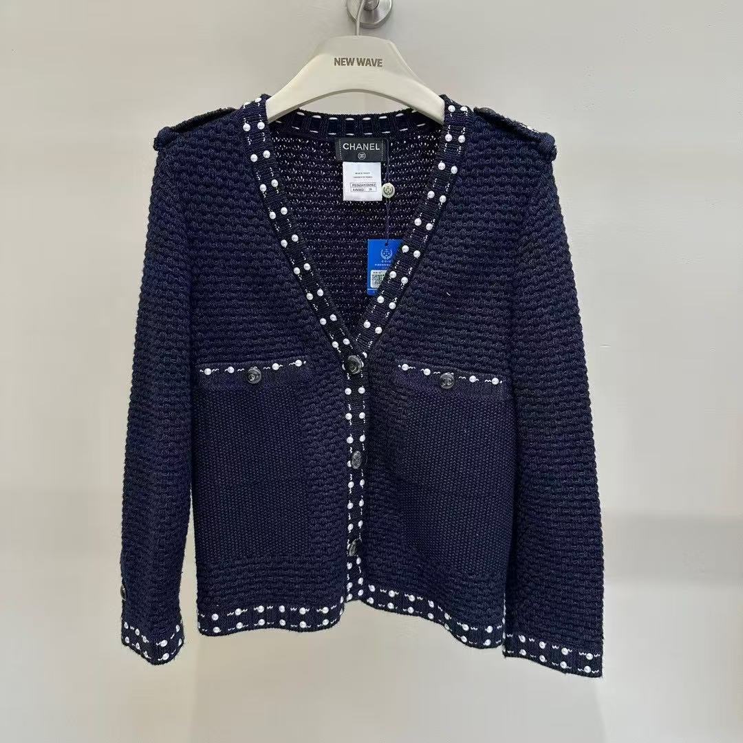 99新 Chanel/香奈儿 /葡萄籽奢潮/珍珠滚边针织开衫外套/36码