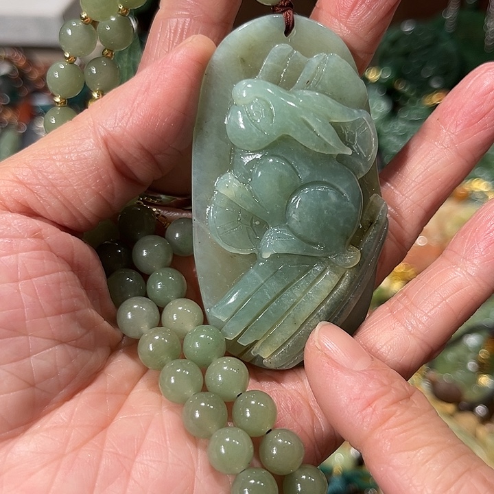 未镶嵌岫玉毛衣链