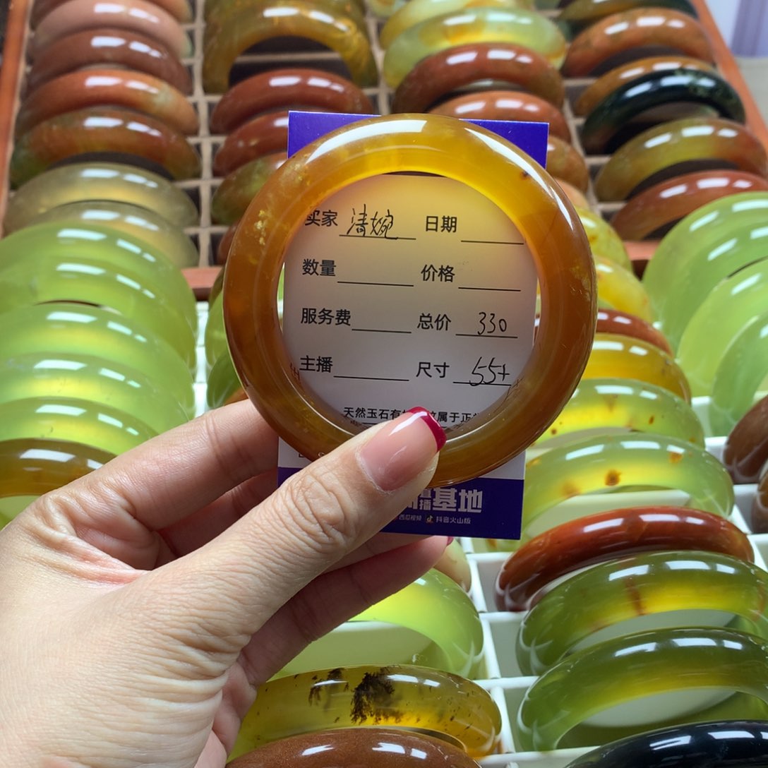 蛇纹石玉手镯未镶嵌清*?