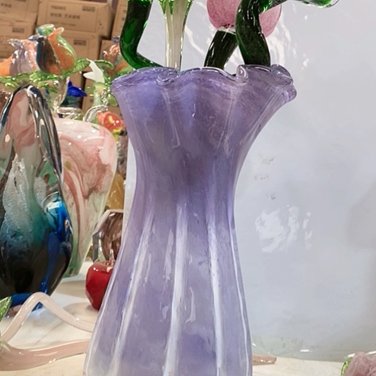 琉璃花瓶高34厘米口径12厘米