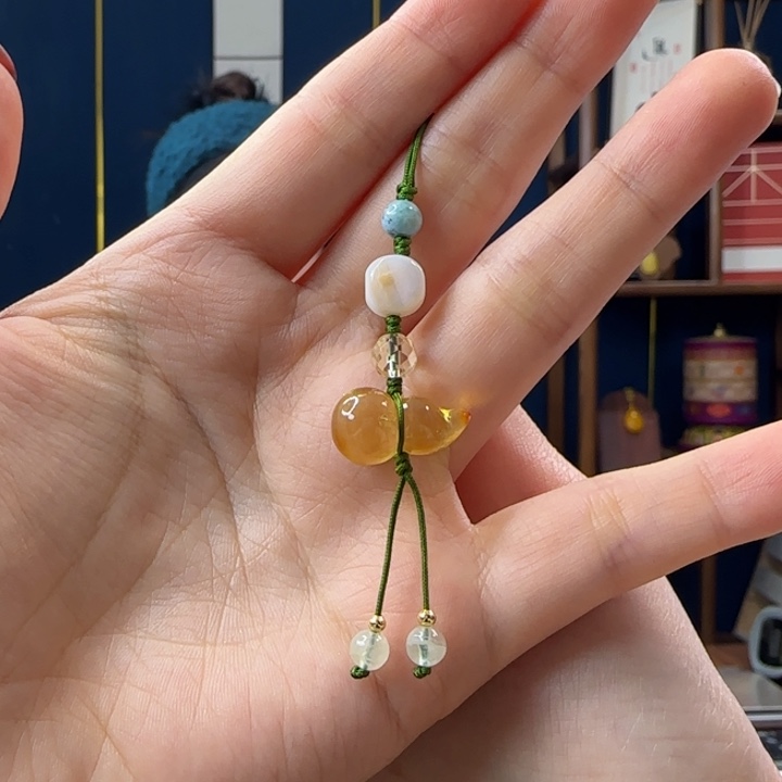 蜜蜡吊坠(赠链)未镶嵌