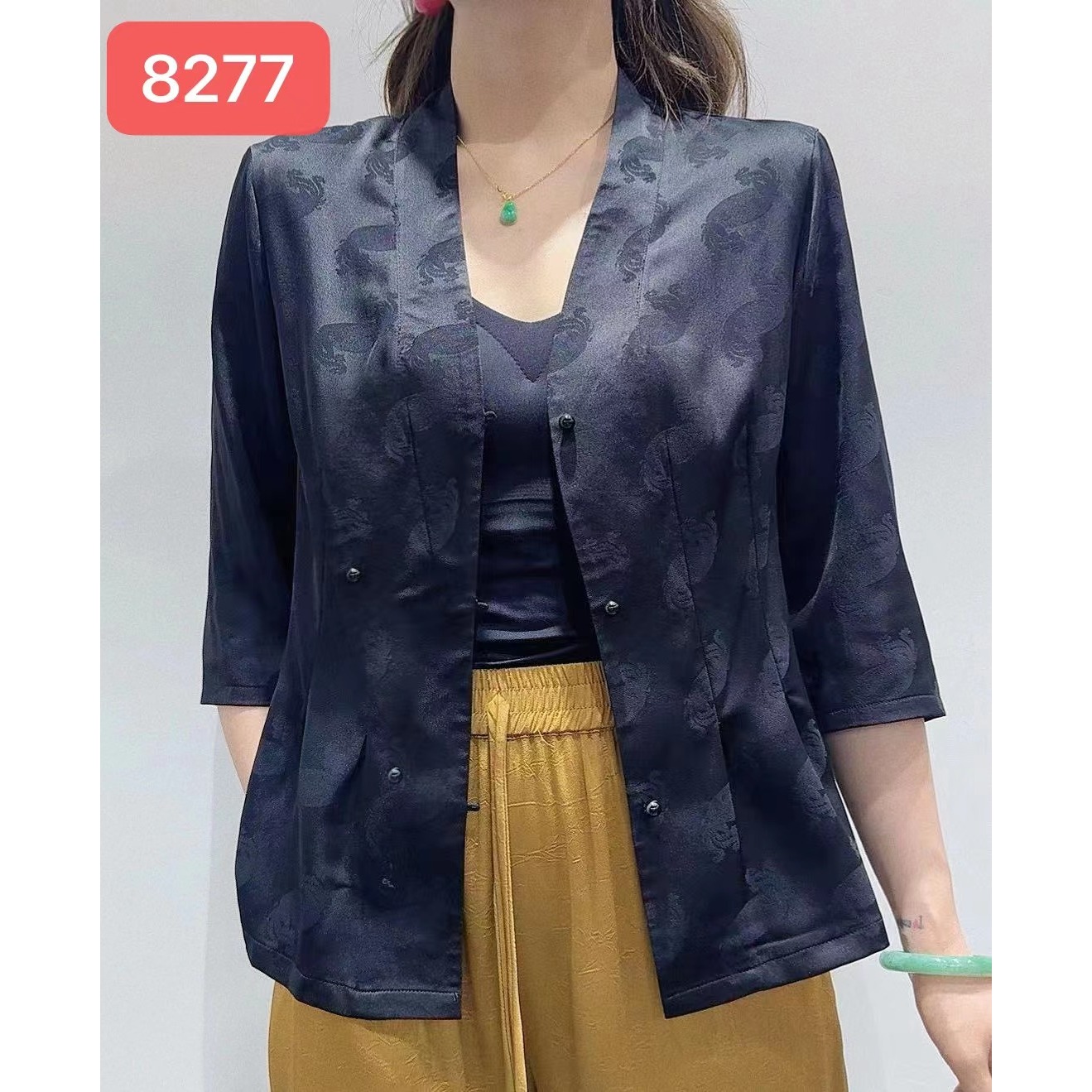 8277-35新款舒适时尚印花西装
