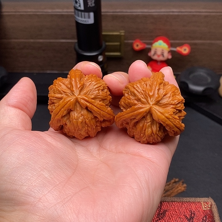 小***光把件文玩核桃白奔