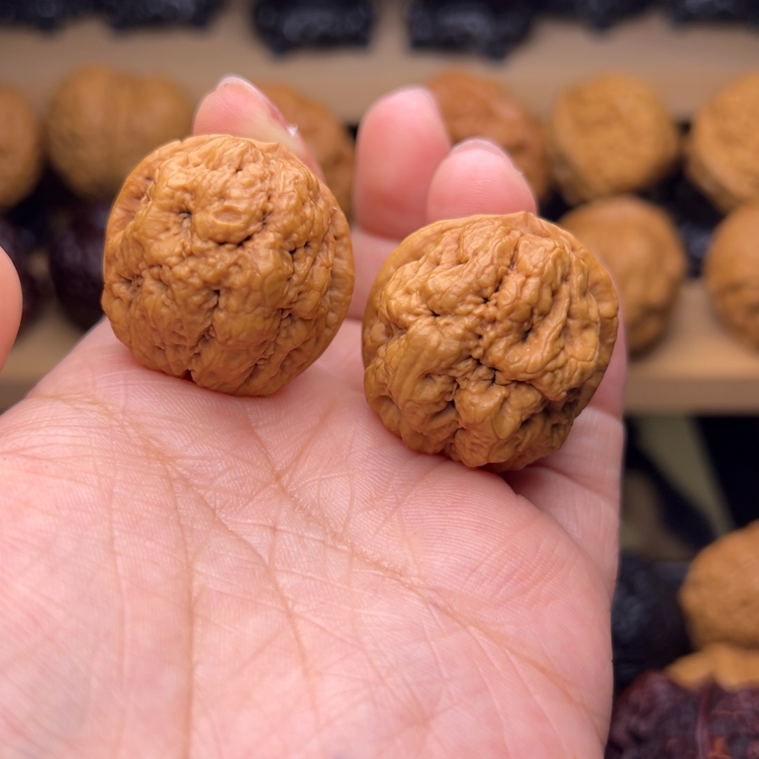 文玩核桃吊坠12z------34尺