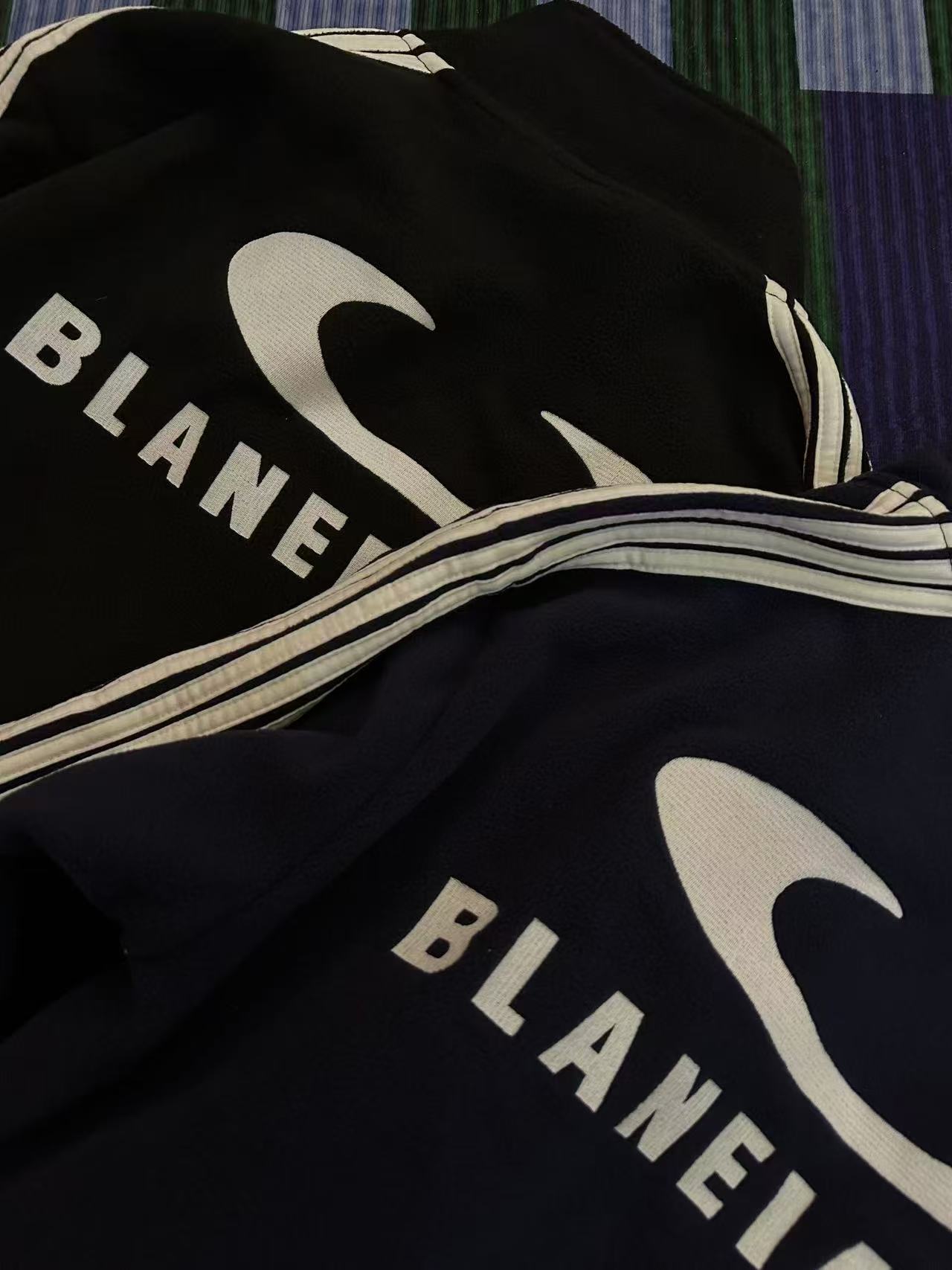 【少量现货】摇粒绒五杠重工刺绣-男女同款宽松卫衣