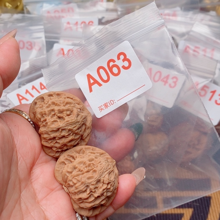 核桃把件宫灯40尺063号