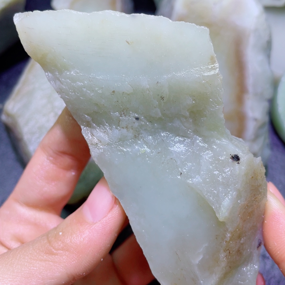 和田玉未镶嵌珠宝半成品