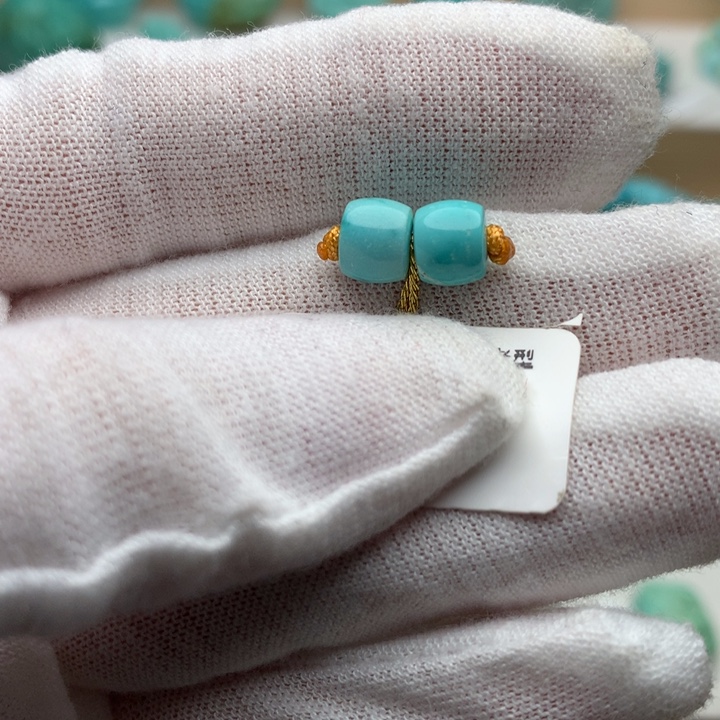 绿松石未镶嵌珠宝奇石高瓷蓝直切对珠6.5mm