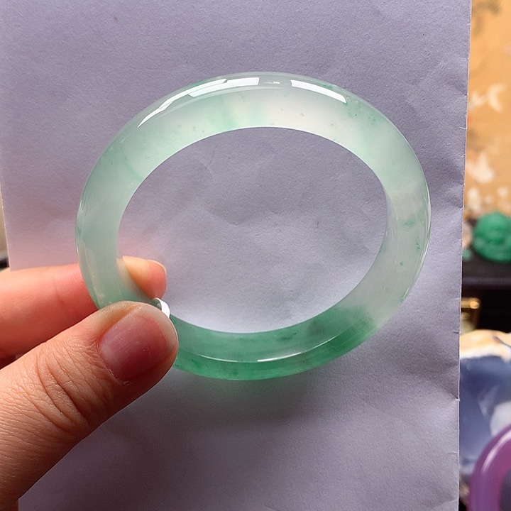 石英质玉未镶嵌手镯