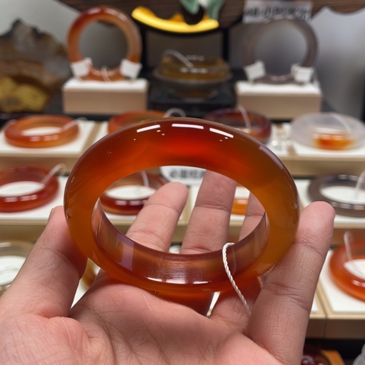 玛瑙/玉髓未镶嵌手镯