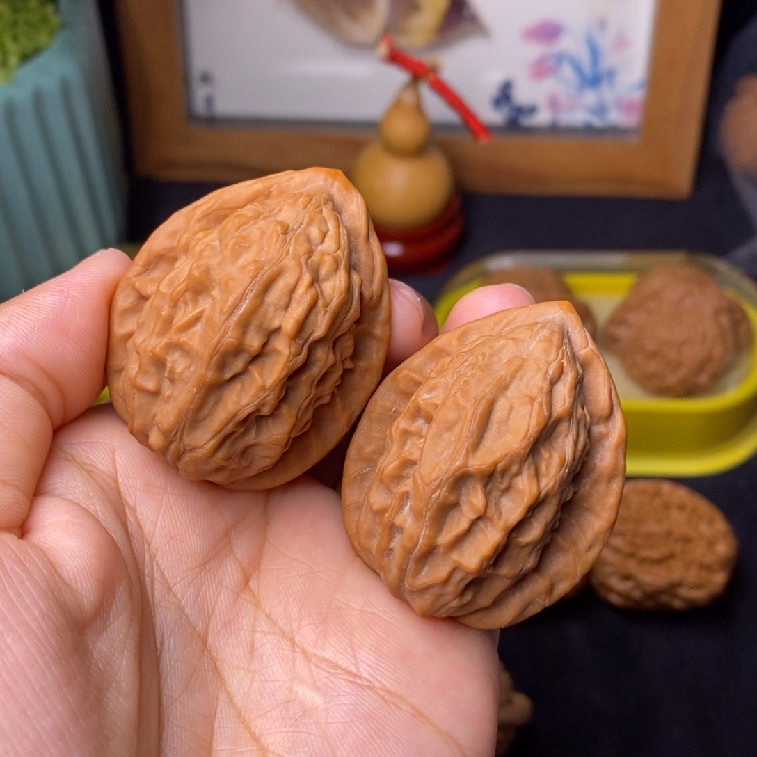 文玩核桃把件36大红袍