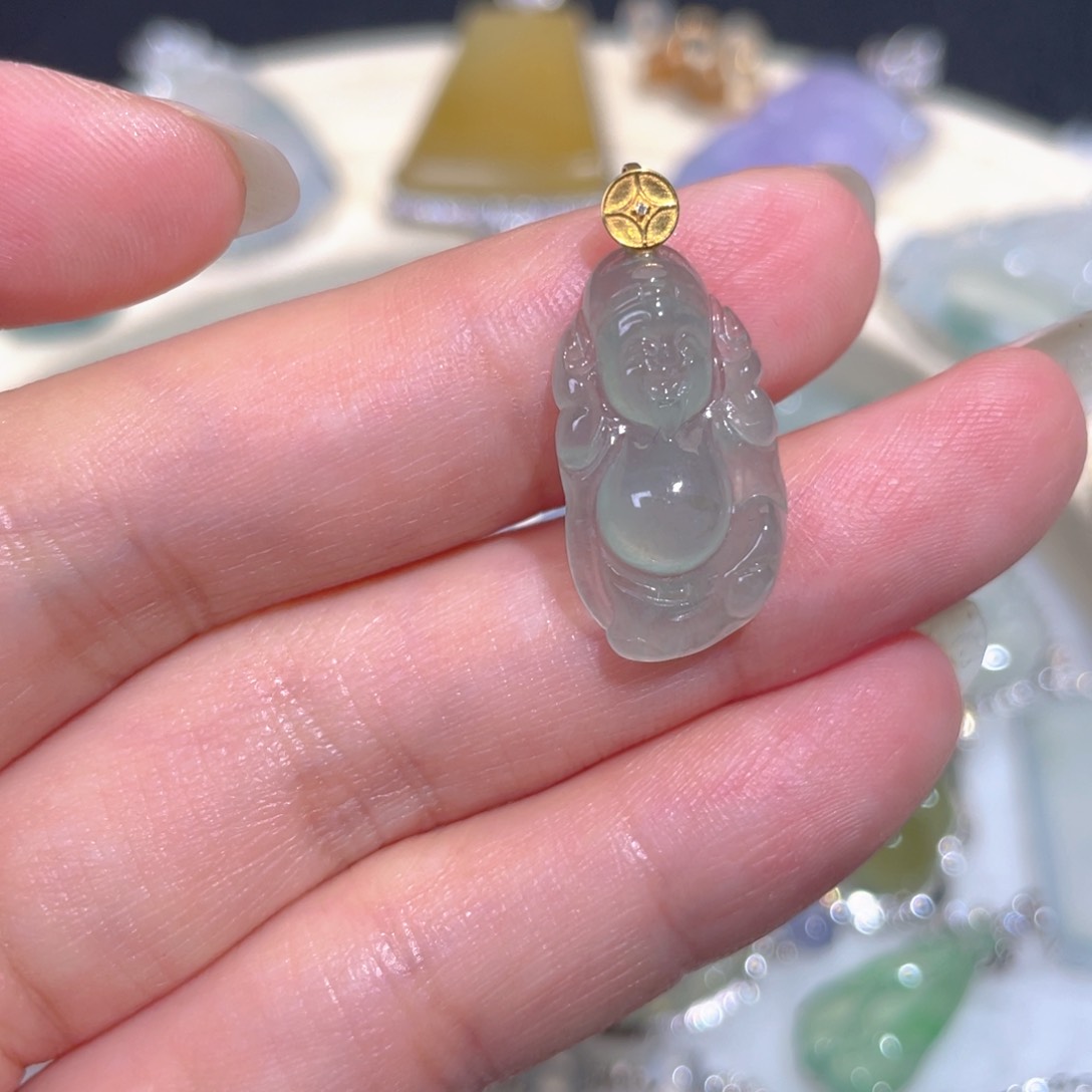 颈饰18K金镶嵌翡翠翡翠