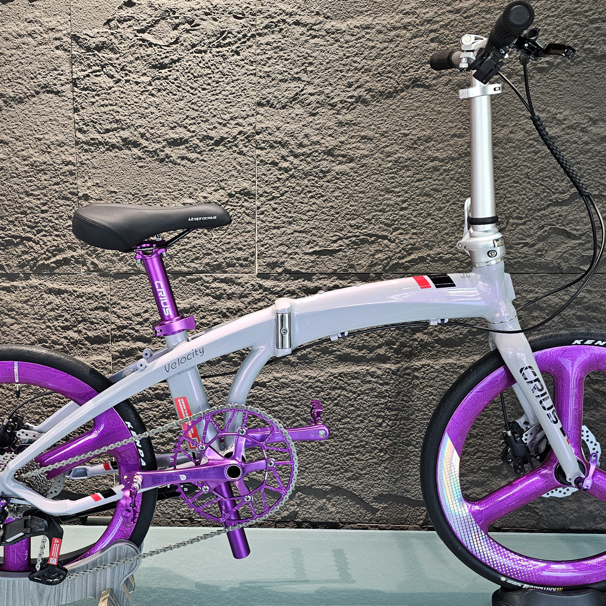 CRIUS柯瑞斯迈金电子变速折叠车11速油碟康卡斯紫色冰裂纹碳三刀