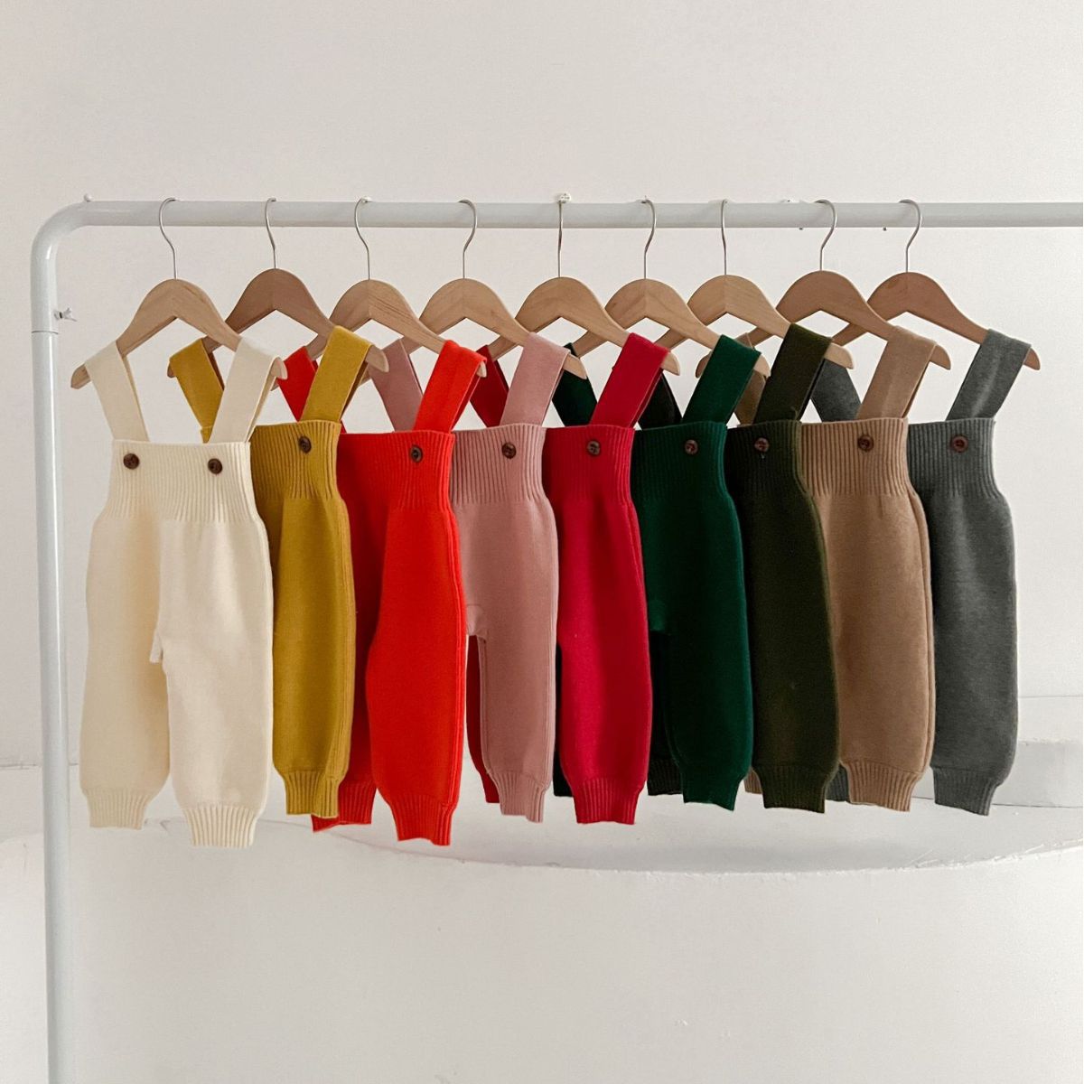 ins风婴儿秋装针织背带裤连体韩版婴幼儿连衣男女宝宝洋气针织裤