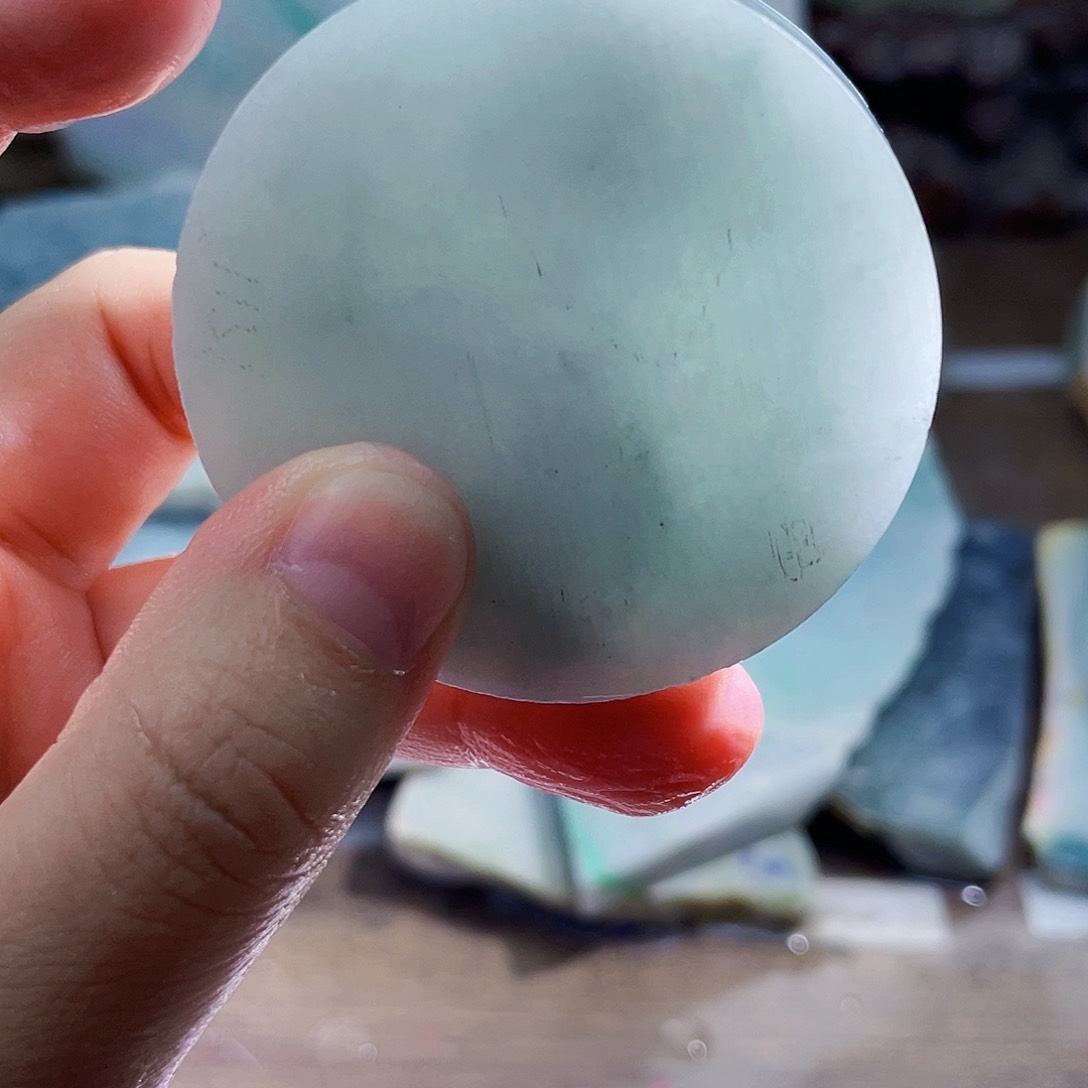 翡翠未镶嵌颈饰毛料22