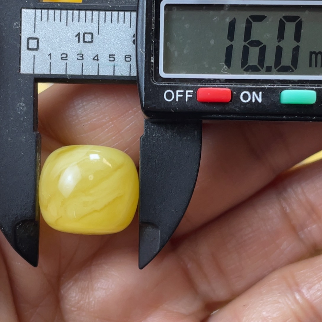 【闪购商品】裸石蜜蜡未镶嵌35杂