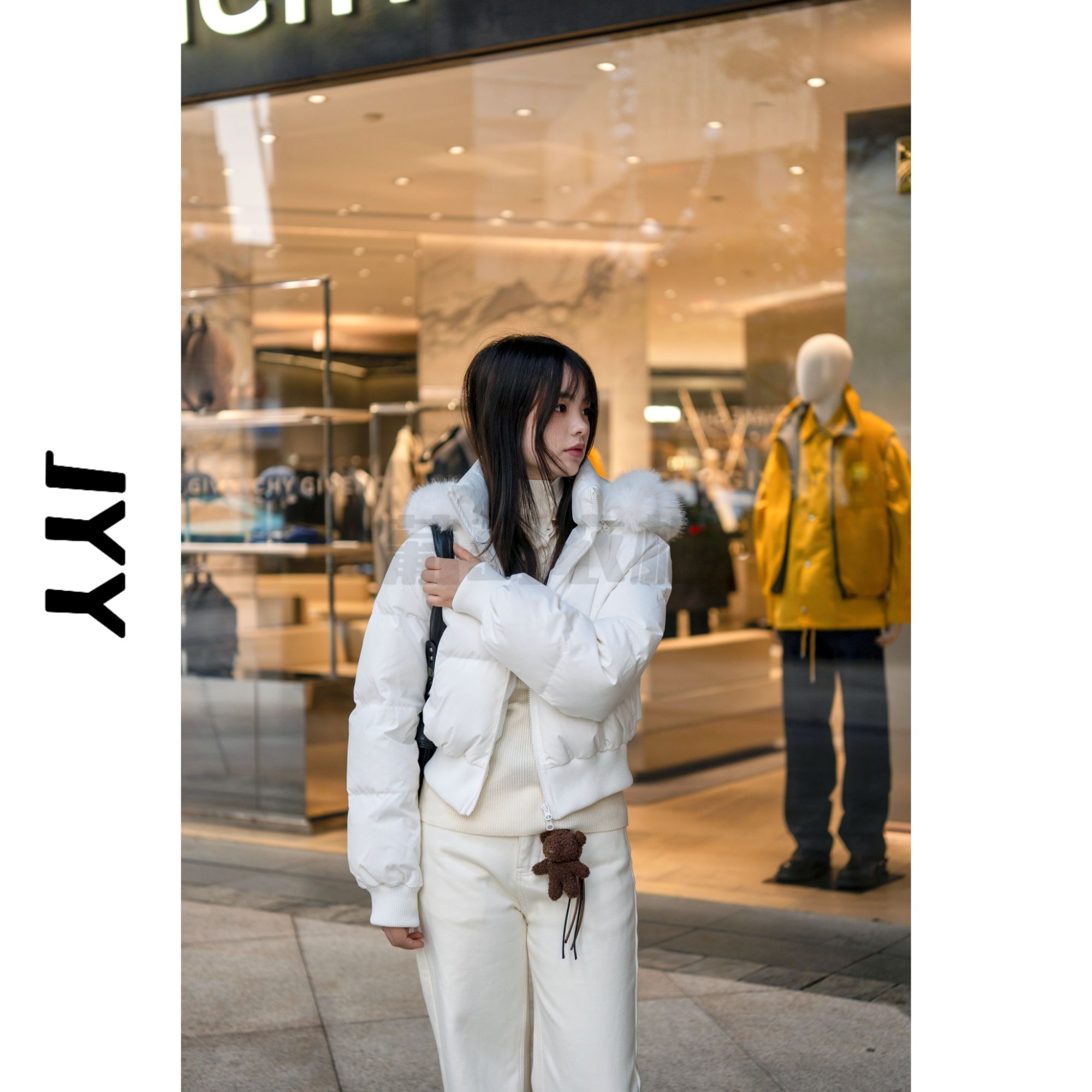 S6973大毛领耐磨常规连帽棉服秋冬短款白色百搭棉衣保暖女羽绒