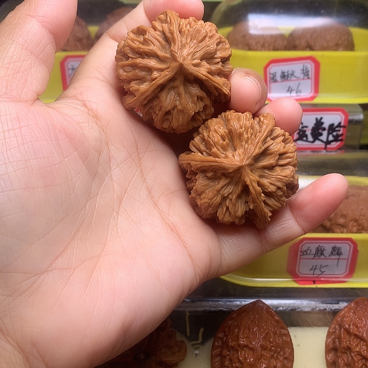 吊坠文玩核桃帝王奔